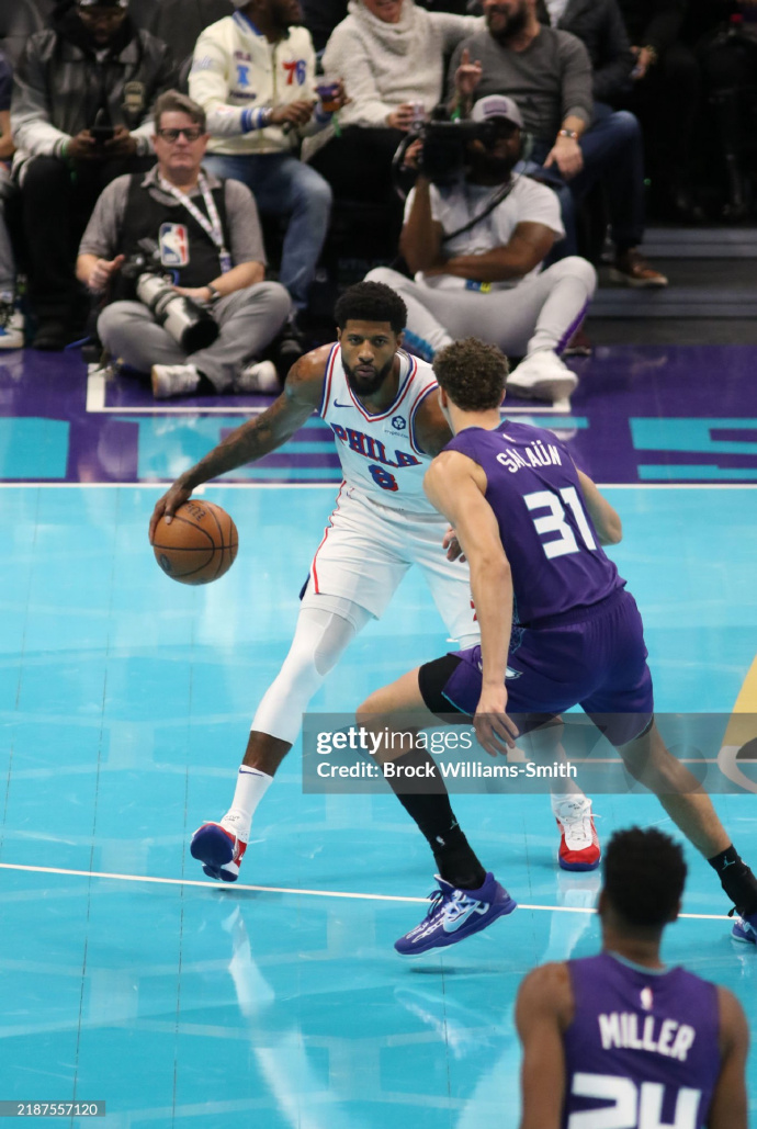 76人vs湖人全场回放