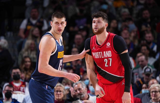 阿斯顿维拉主场球衣